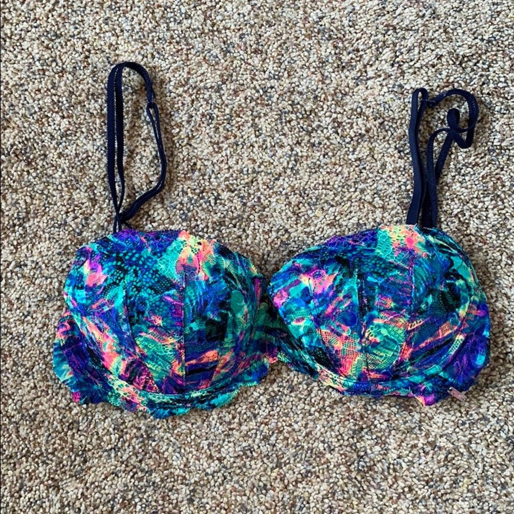 PINK date push-up bra